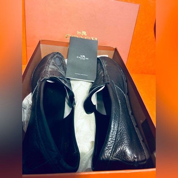 COACH AUTHENTIC LEATHER LOAFERS - Picture 6 of 7